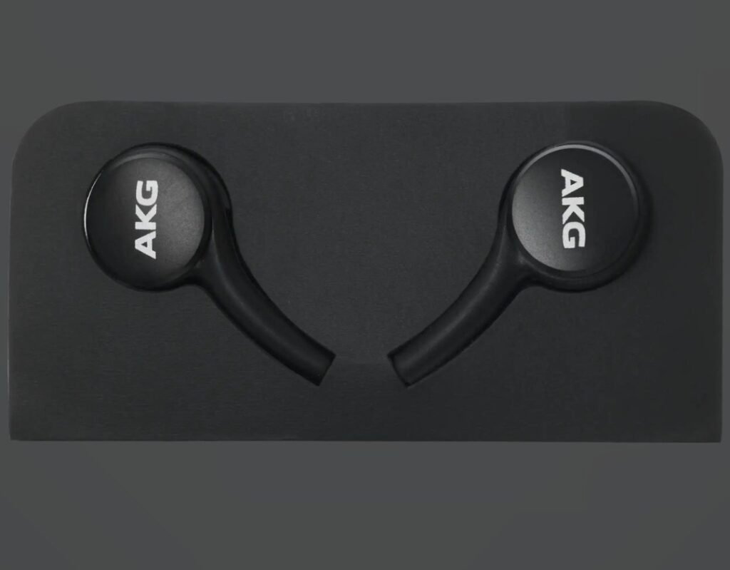 Samsung AKG USB-C In-Ear Earphones with Inline Microphone & Volume Remote (Black)